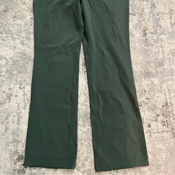 NWT lululemon size 10 smooth fit pull on high rise pant dark forest - Picture 3 of 3